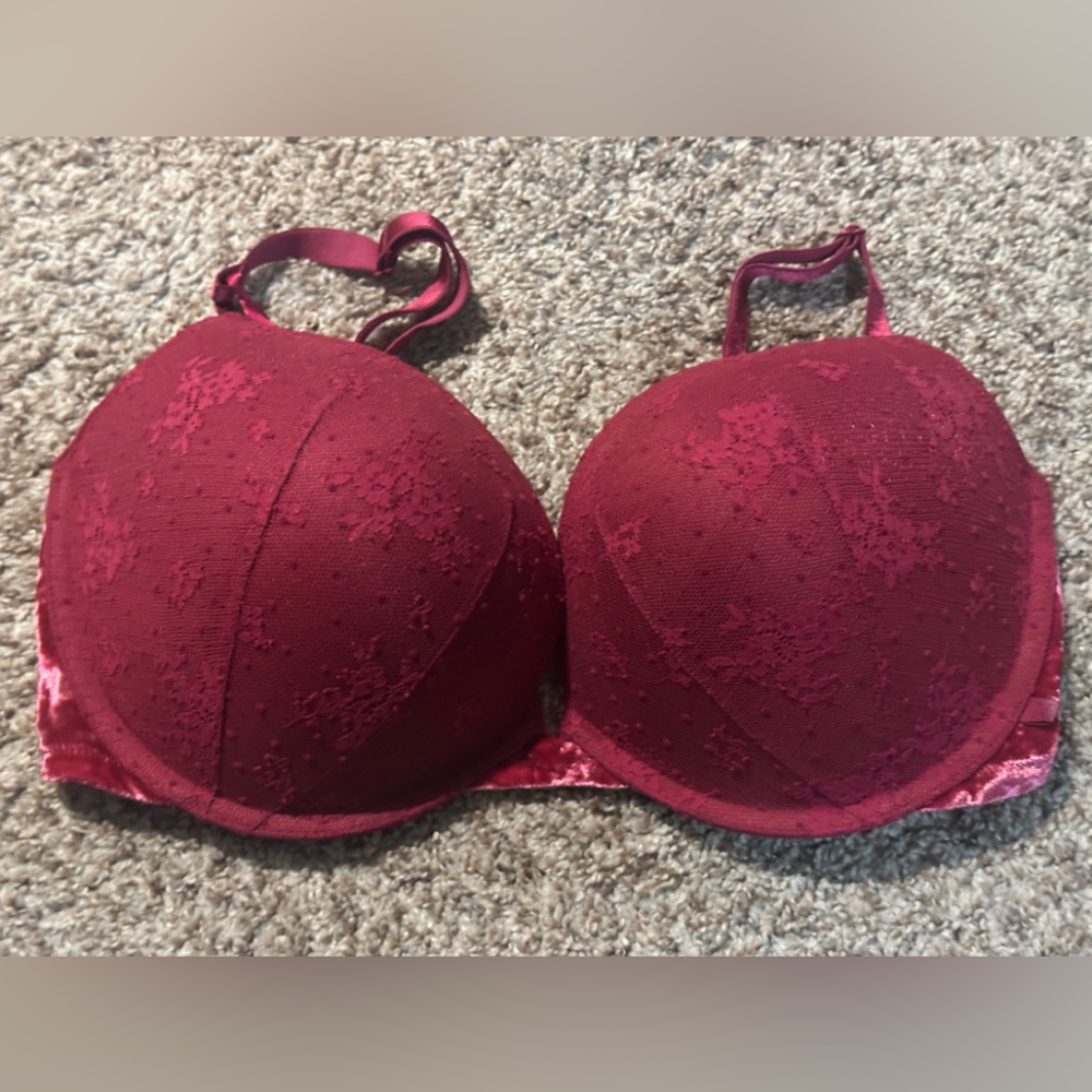 Victoria’s Secret push up bra